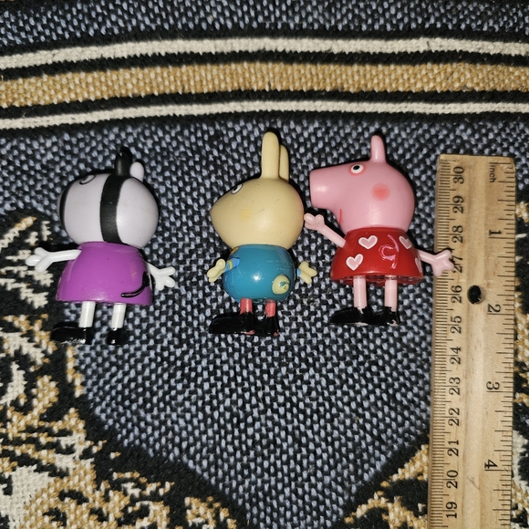Peppa Pig & friends figures lot of 3 plastic 2.5in tall - Picture 3 of 3